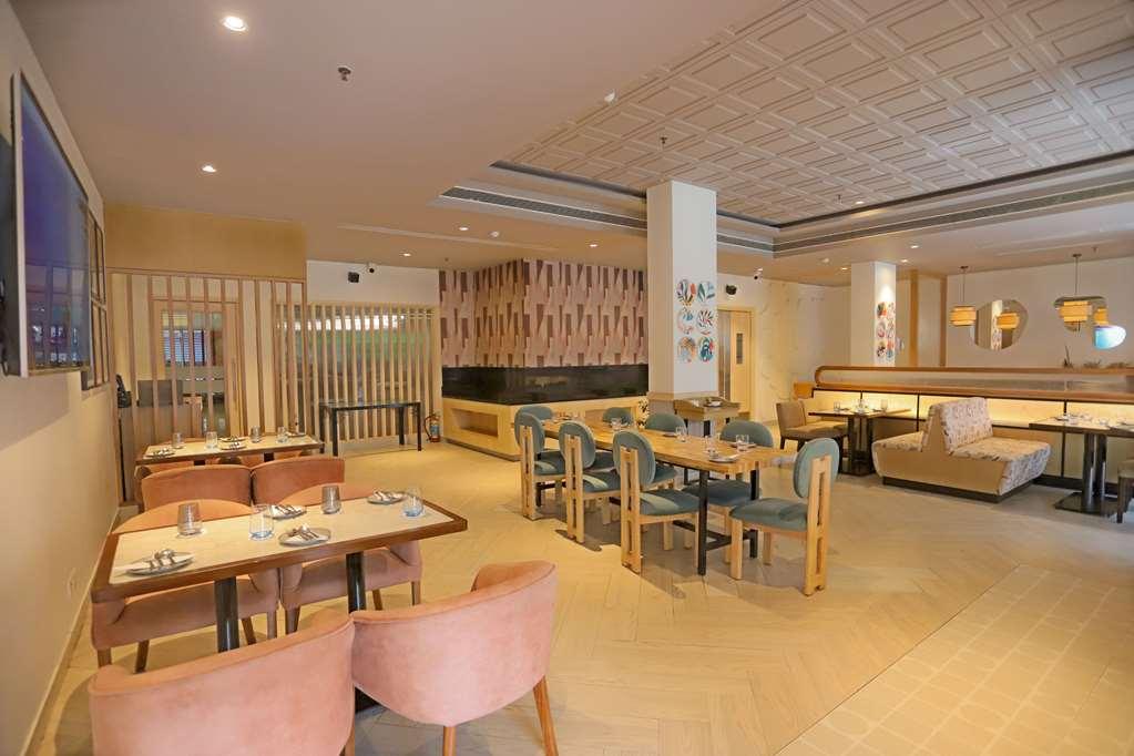 Park Inn By Radisson New Delhi Lajpat Nagar Restaurant photo