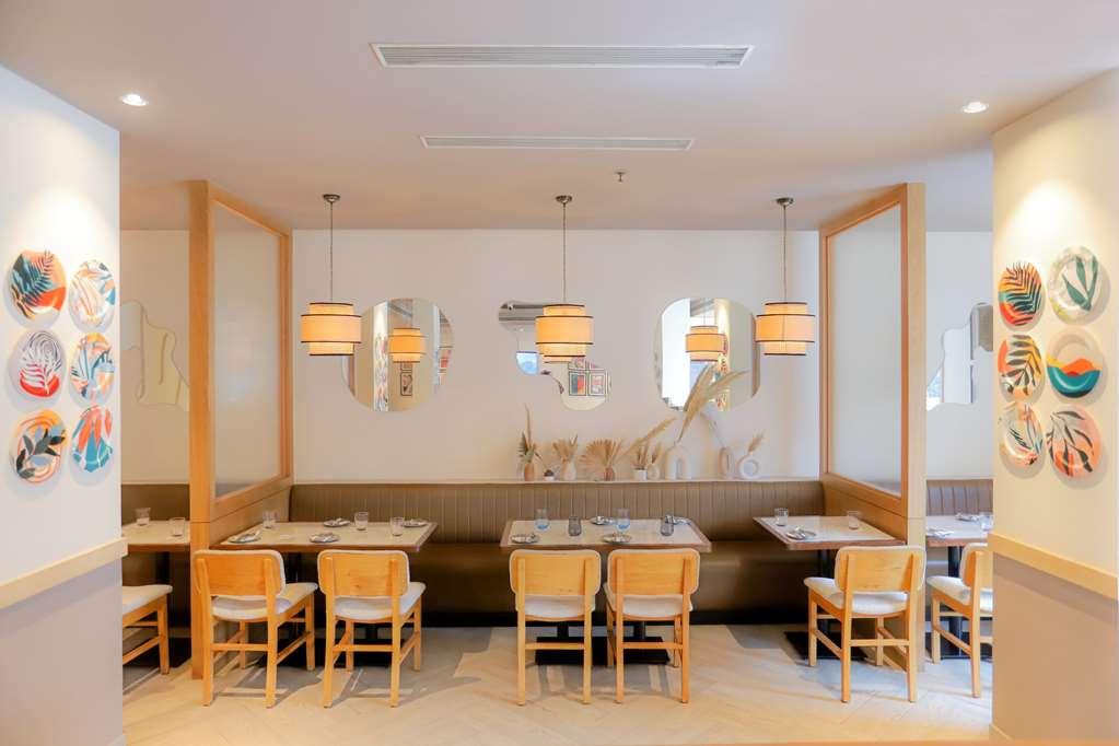 Park Inn By Radisson New Delhi Lajpat Nagar Restaurant photo