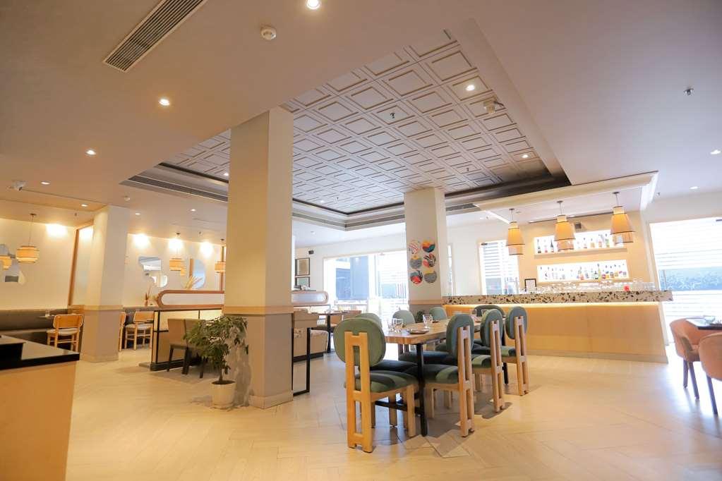 Park Inn By Radisson New Delhi Lajpat Nagar Restaurant photo